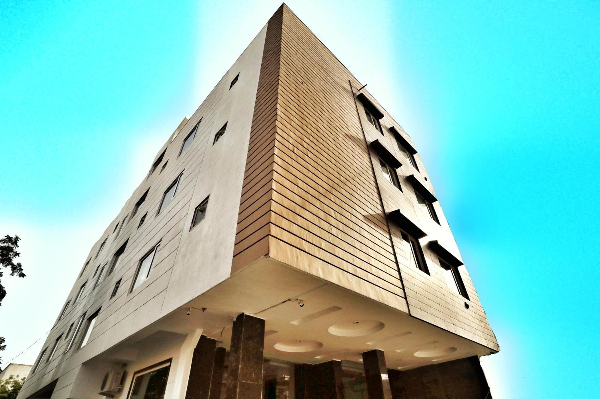 Airport Hotel Delhi Aerocity, 15 Mins Yashobhoomi Yeni Delhi Dış mekan fotoğraf