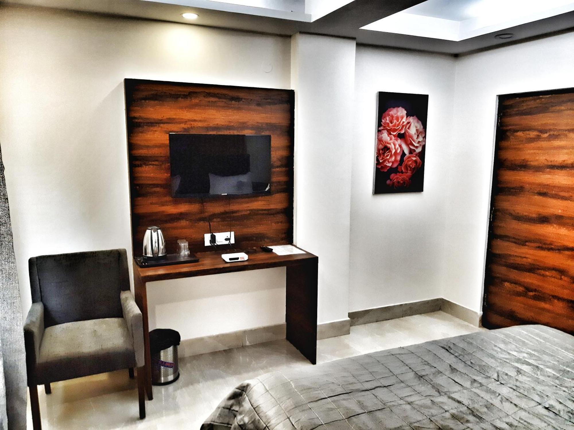 Airport Hotel Delhi Aerocity, 15 Mins Yashobhoomi Yeni Delhi Dış mekan fotoğraf